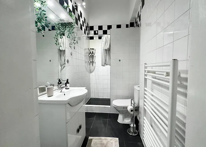 Stylish I 5 Minutes To U1 Reumannplatz I 15 Min To Center *